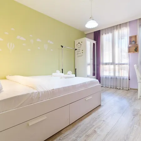 Riverside 2-bedroom Пловдив