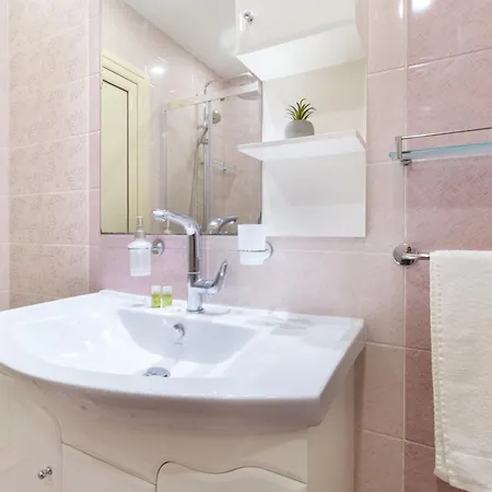 Daire Riverside 2-bedroom Filibe