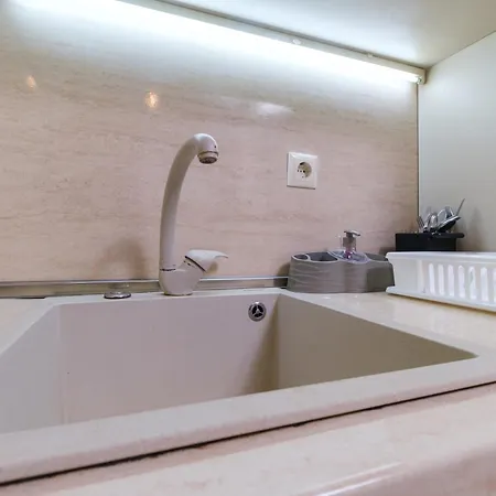 Riverside 2-bedroom *