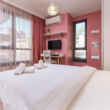 Riverside 2-bedroom *