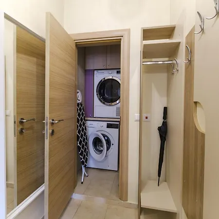 Riverside 2-bedroom
