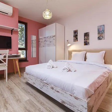 Daire Riverside 2-bedroom *