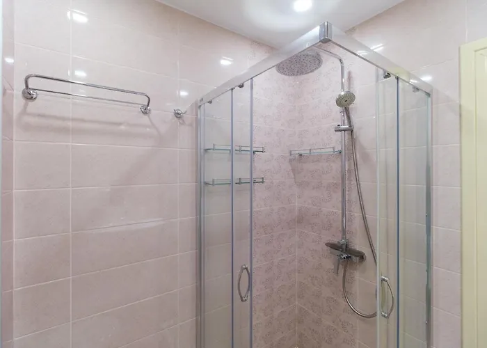 Riverside 2-bedroom アパート